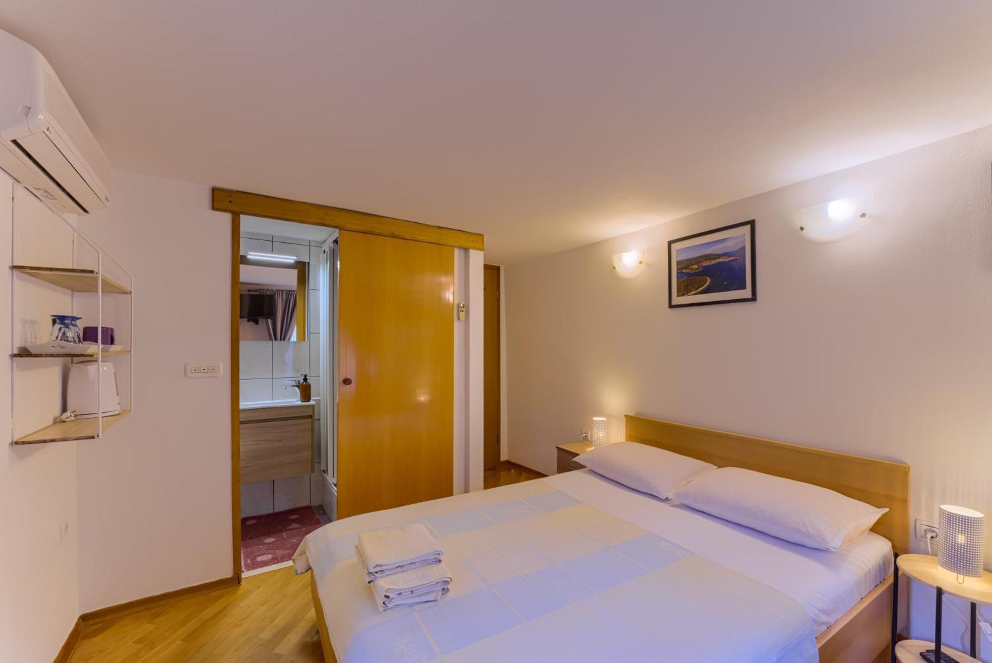 Guest House City Center 코츌라 객실 사진