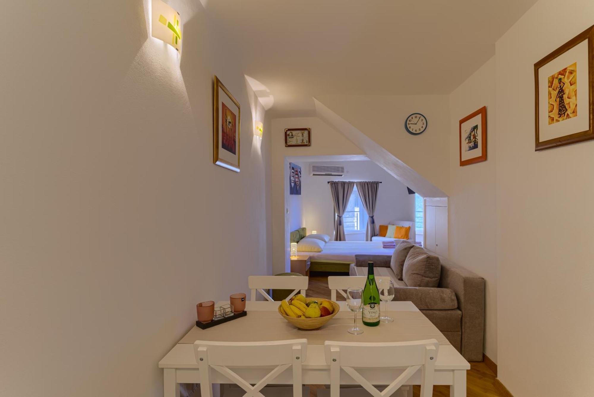 Guest House City Center 코츌라 외부 사진