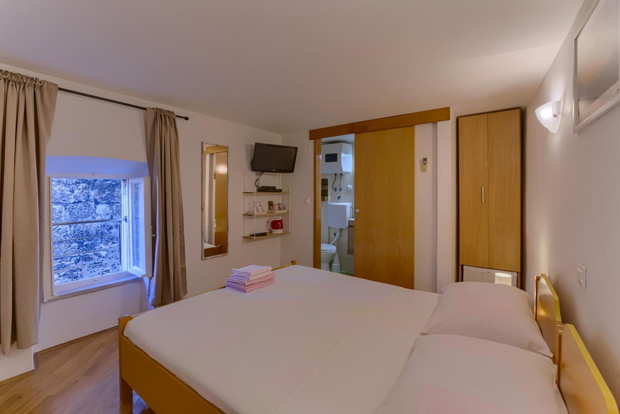 Guest House City Center 코츌라 객실 사진